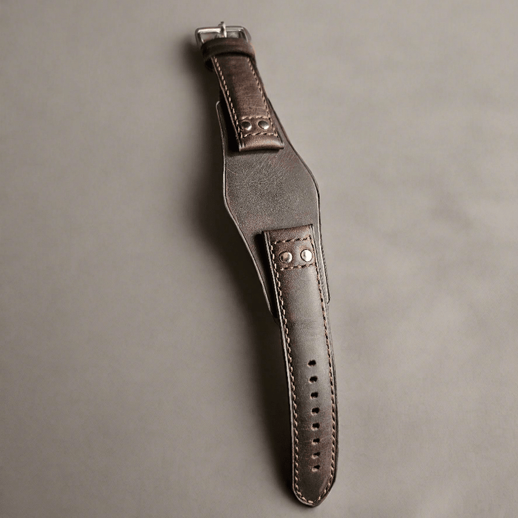 Fossil leather strap