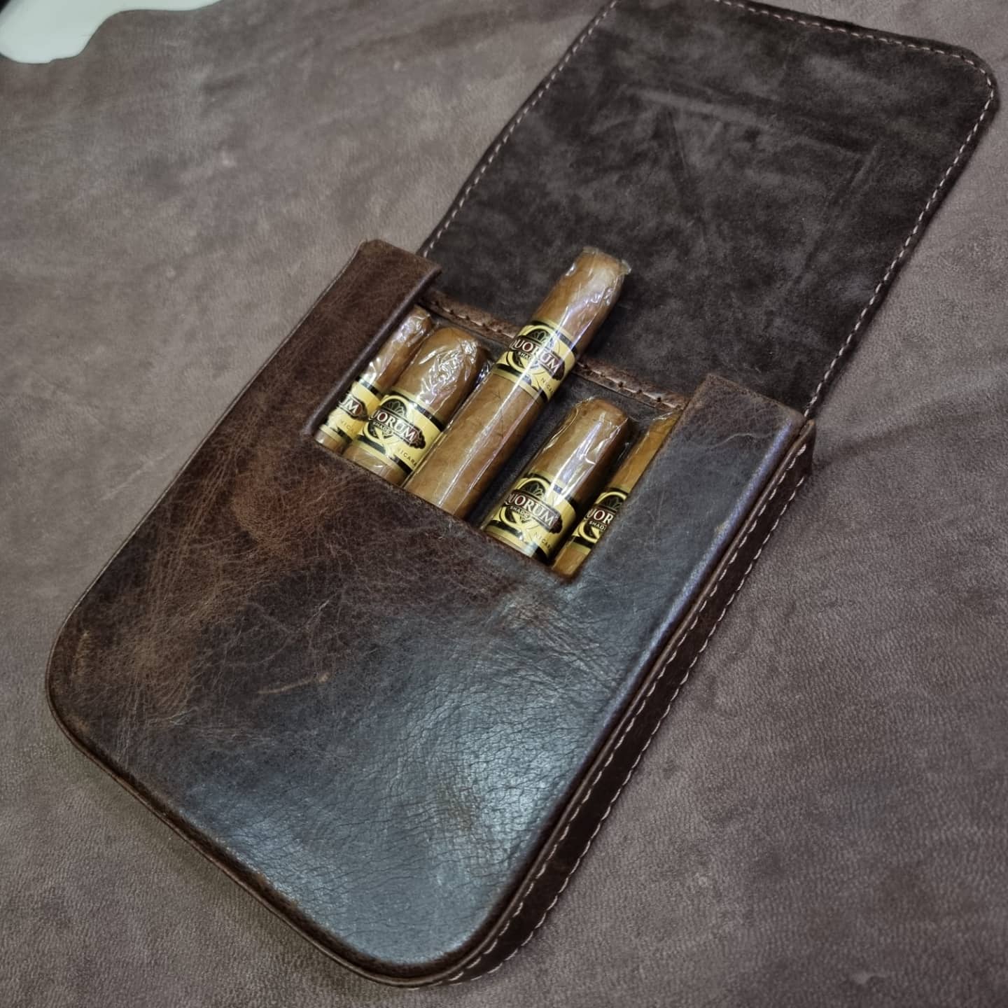 Indianleathercraft Handbags, Wallets & Cases Handmade leather cigar case