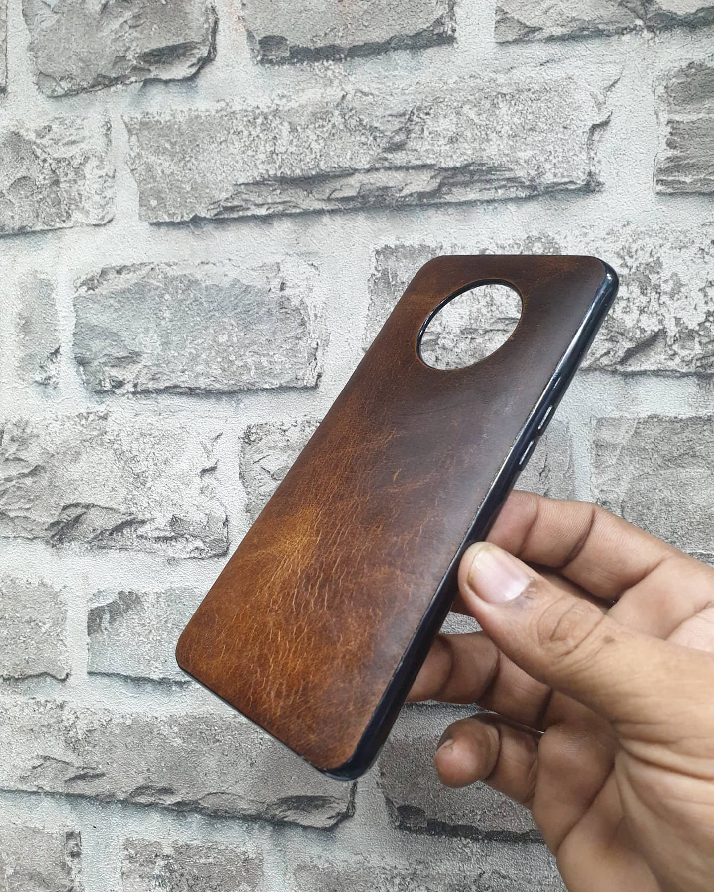 Indianleathercraft Handcrafted Oneplus 7t leather back case