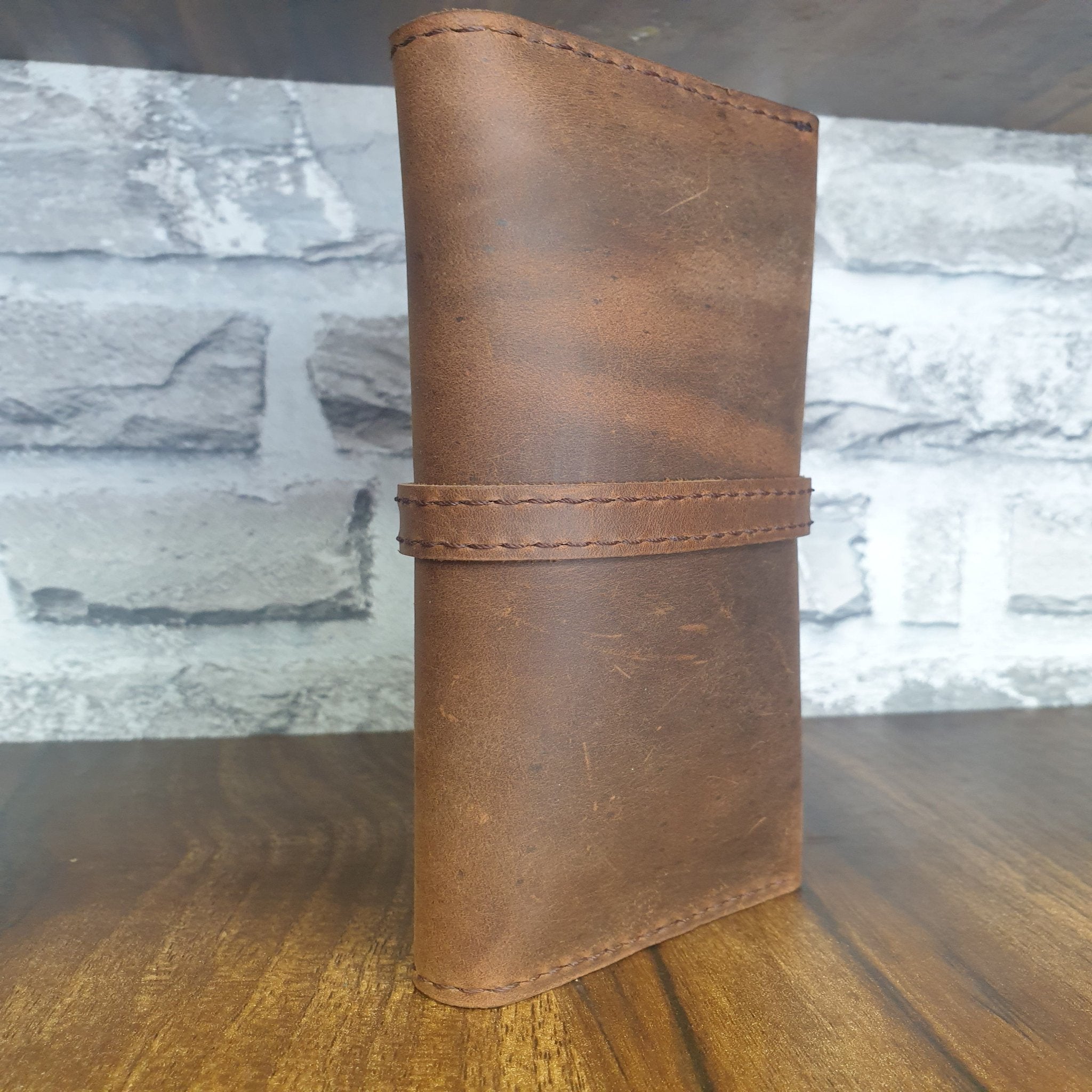 Full grain leather card holder Indianleathercraft