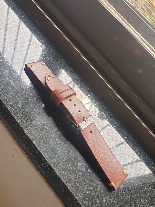 Indianleathercraft Handmade saddle brown leather strap