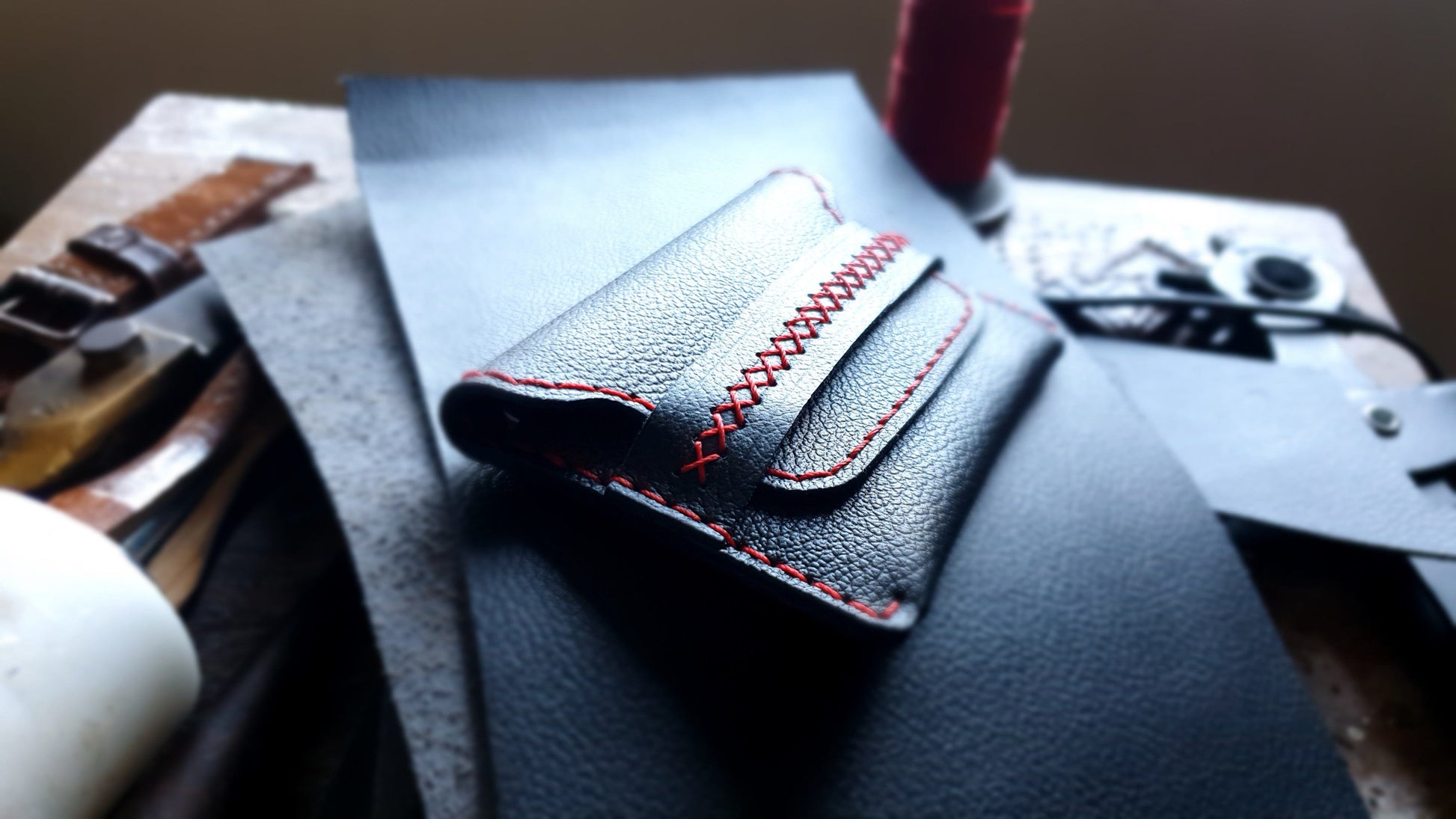 Leather card holder - Indianleathercraft