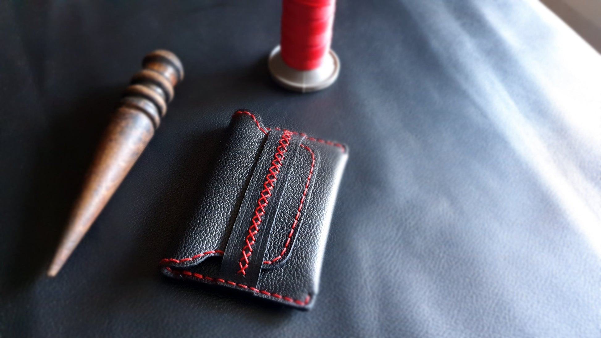 Leather card holder - Indianleathercraft